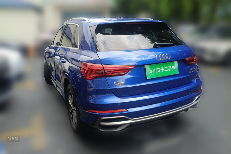 Audi Q3 2020 car image #5