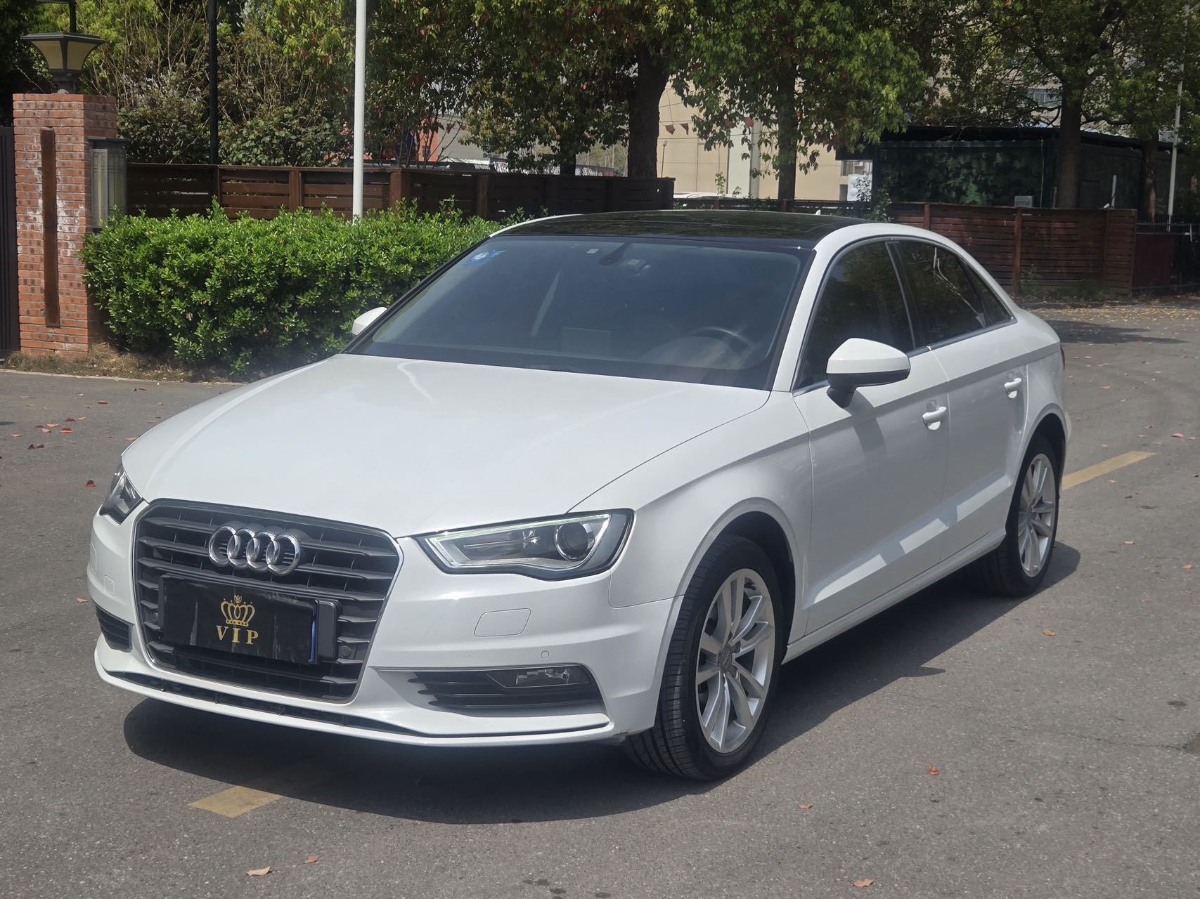 2016 2016 car image