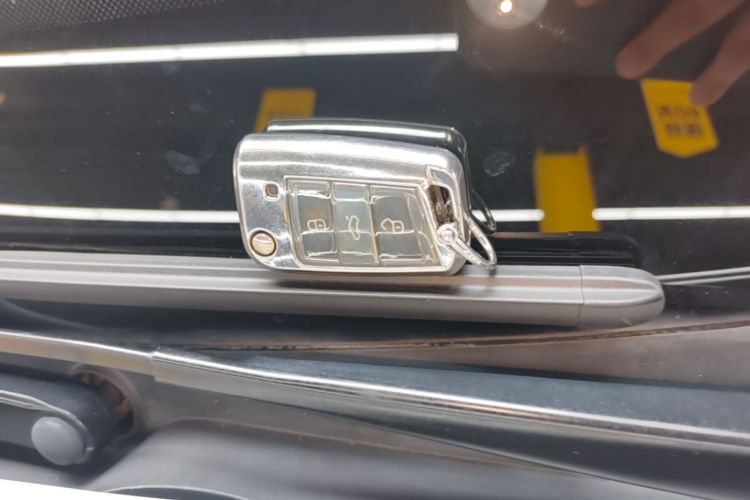 Volkswagen Golf 2019 car image #14