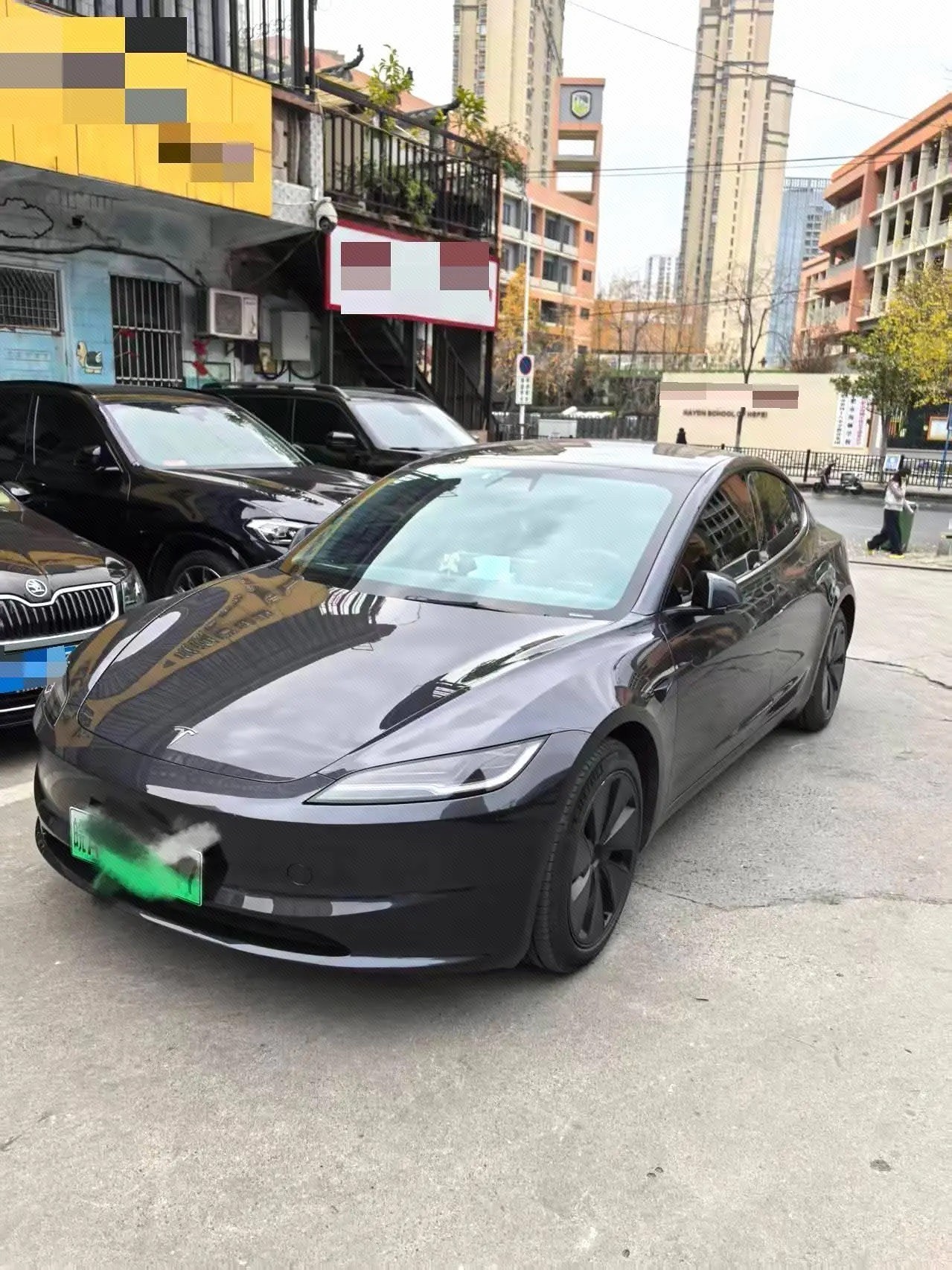 Tesla Model 3 2024 car image 
