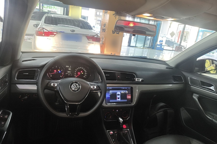 Volkswagen Lavida 2017 car image #10