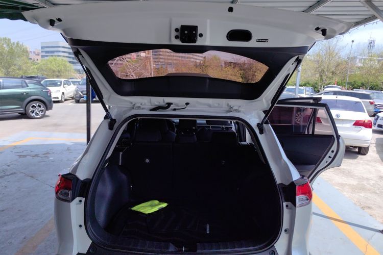 Toyota Corolla Cross 2022 immagine di auto #19