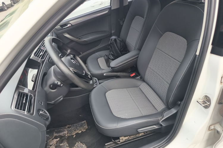 Volkswagen Santana 2016 #17 Volkswagen Santana 2016 car image #17