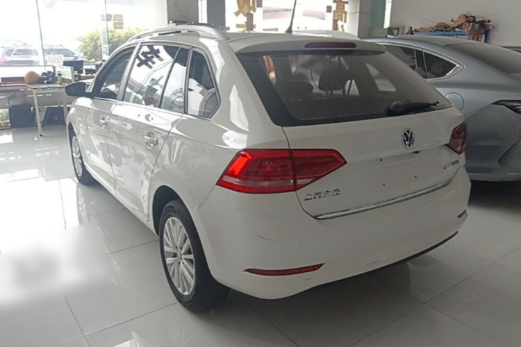 Volkswagen Santana 2019 car image #5