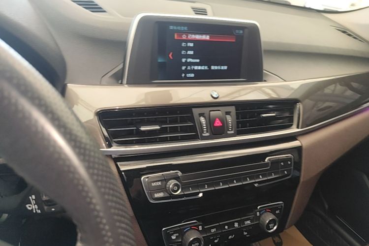 BMW X1 2019 #13 BMW X1 2019 car image #13