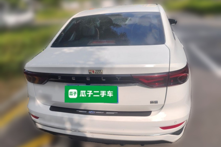 GEELY Emgrand 2025 car image #4