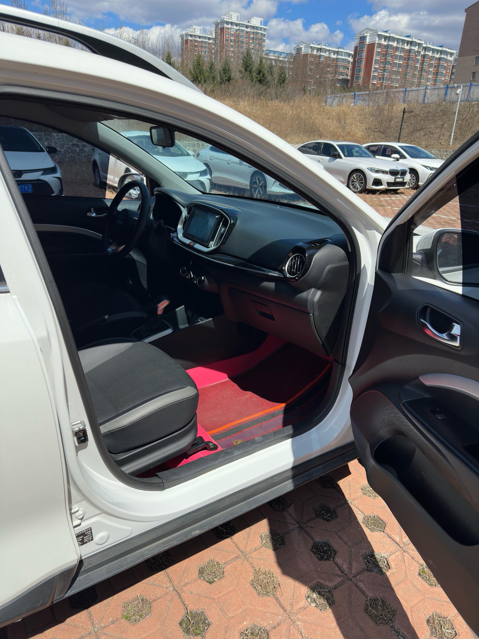 Kia KX1 2022 car image #10