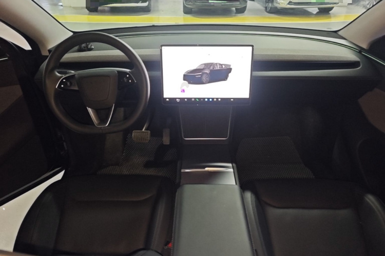 Tesla Model Y 2025 #11 Tesla Model Y 2025 car image #11