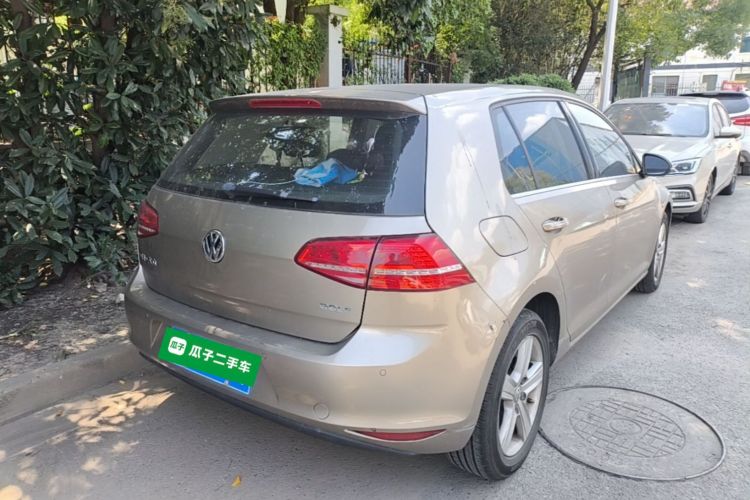 Volkswagen Golf 2016 car image #5