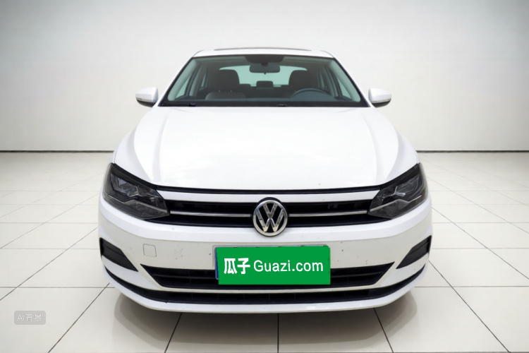 Volkswagen Polo 2021 car image #3