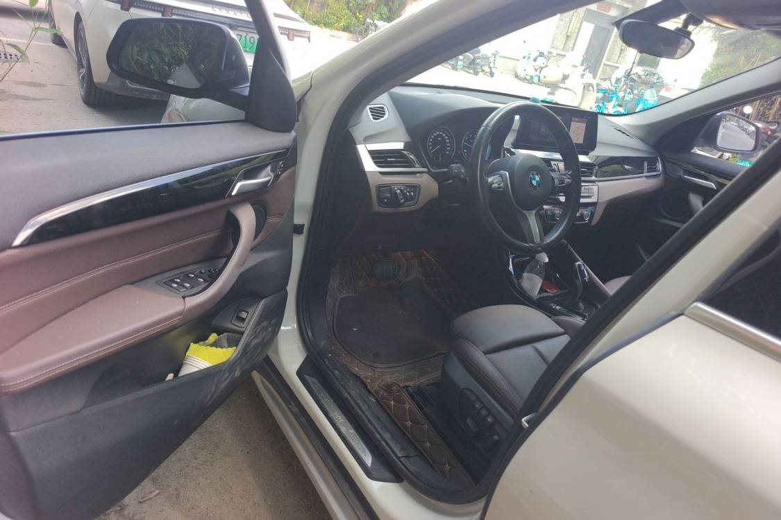 BMW X1 2020 car image #25