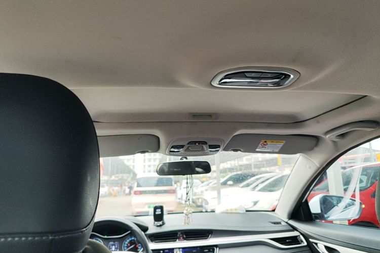 GEELY Emgrand 2020 car image #18