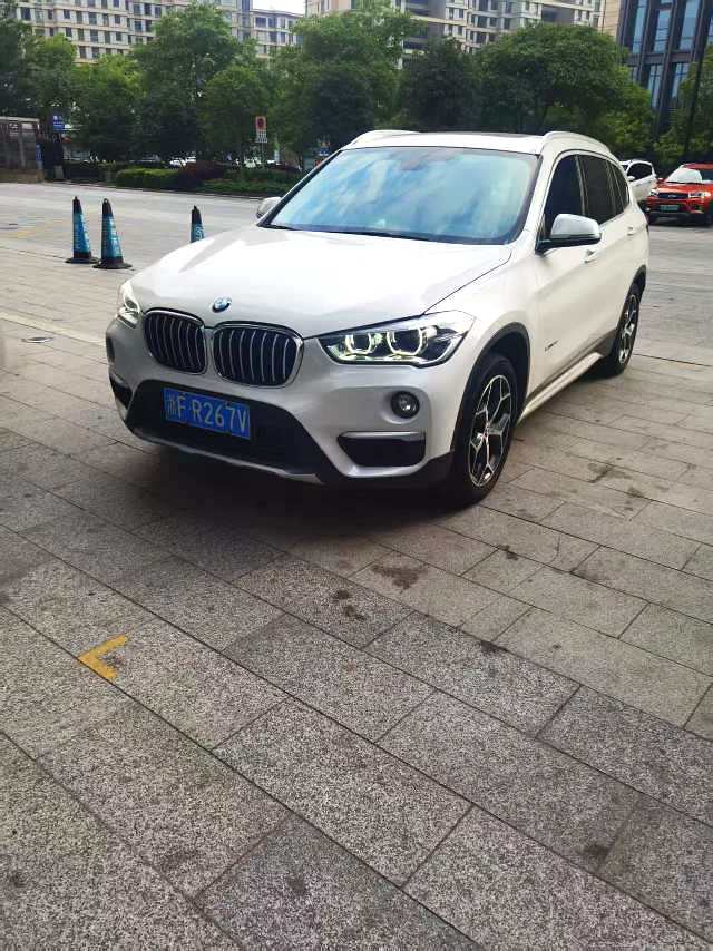 2017 2017 immagine di auto