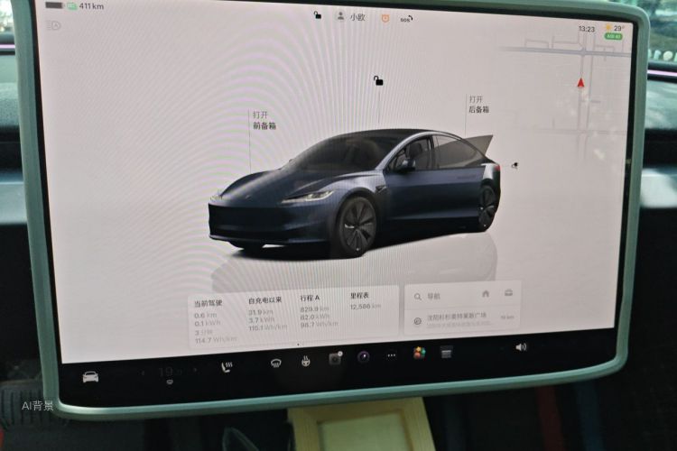 Tesla Model 3 2025 car image #13