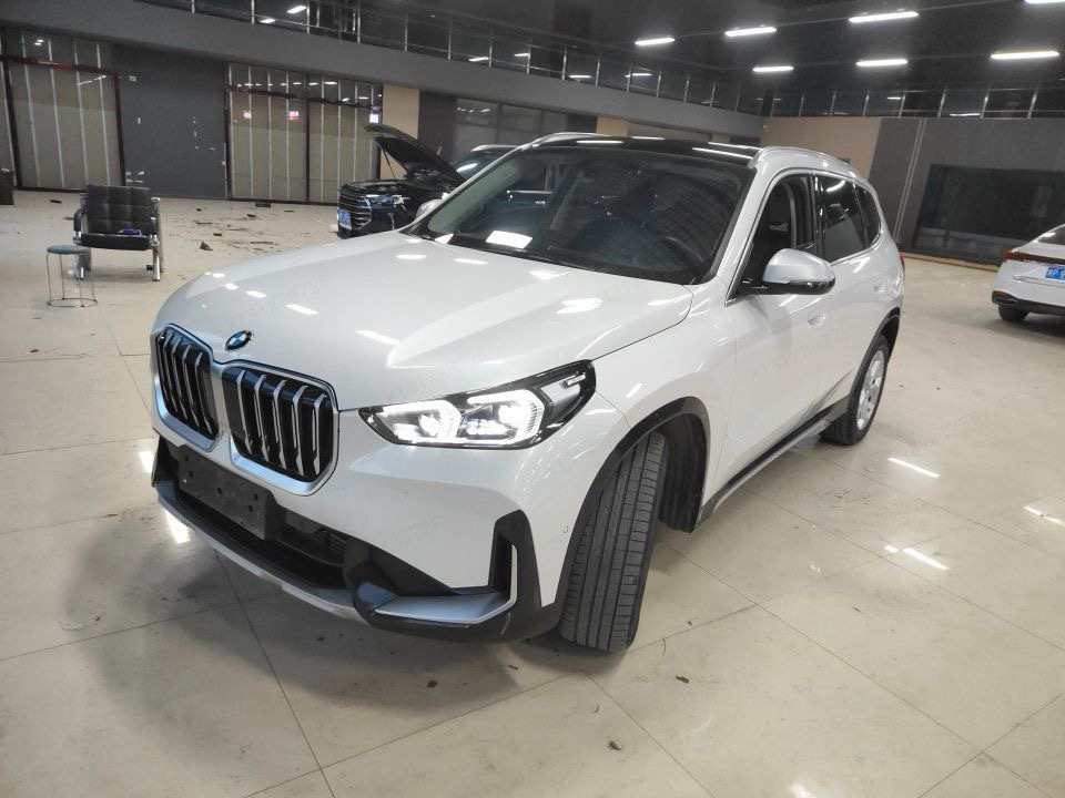 BMW X1 2023 BMW X1 2023 car image