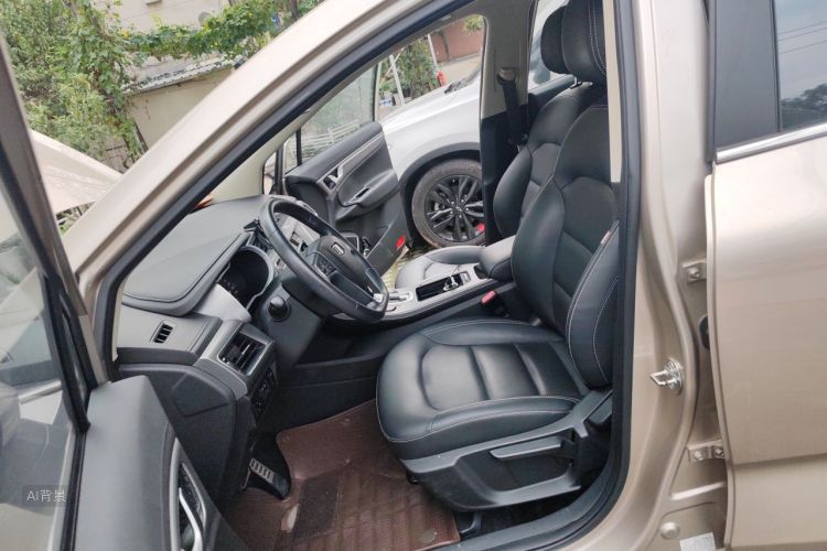 GEELY Emgrand GS 2017 car image #17