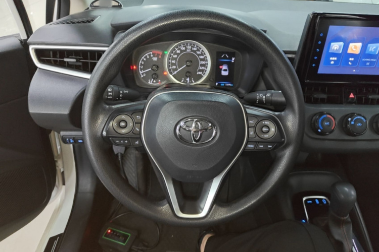 Toyota Corolla 2023 car image #11
