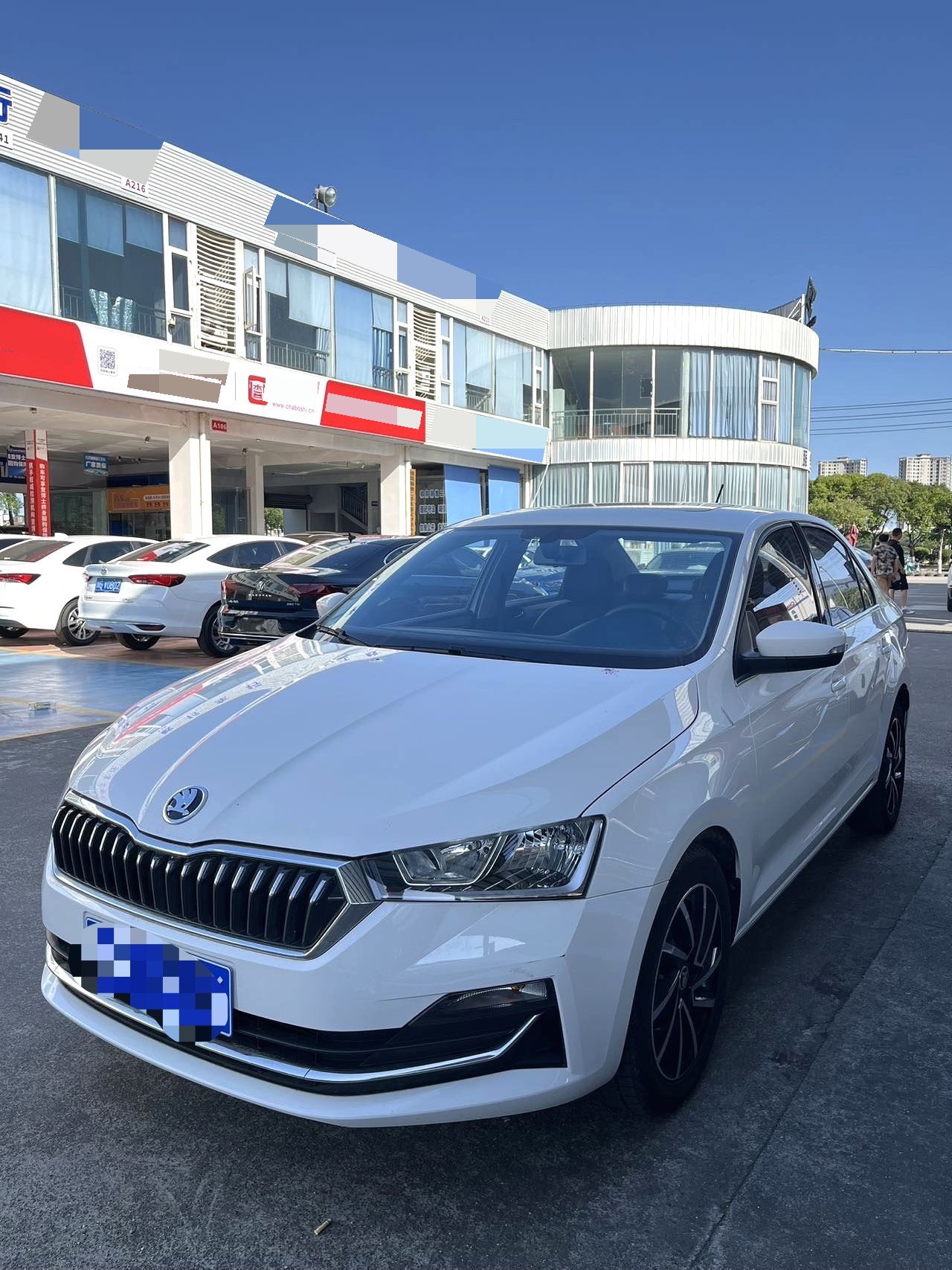 Skoda Rapid 2023 صورة سيارة 