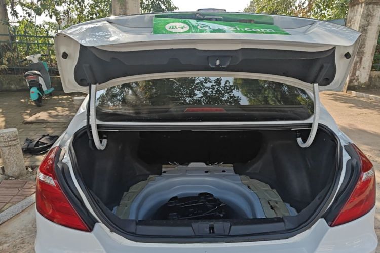 GEELY Emgrand 2016 #19 GEELY Emgrand 2016 car image #19