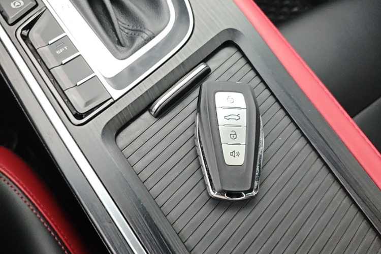 GEELY Binray 2021 car image #9