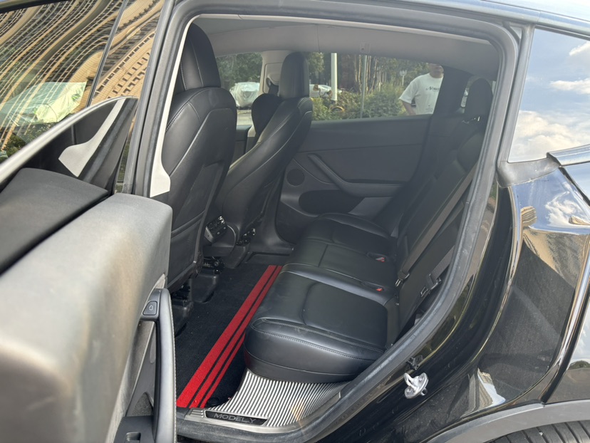 Tesla Model Y 2022 #6 Tesla Model Y 2022 car image #6