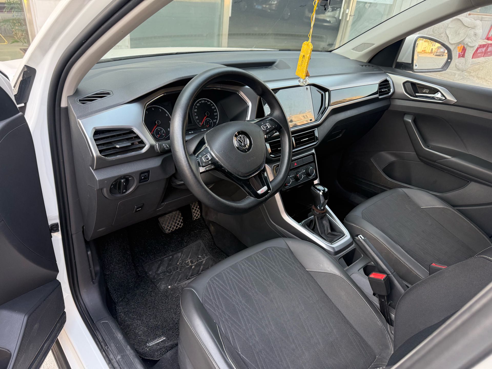 Volkswagen T-Cross 2020 #5 Volkswagen T-Cross 2020 immagine di auto #5