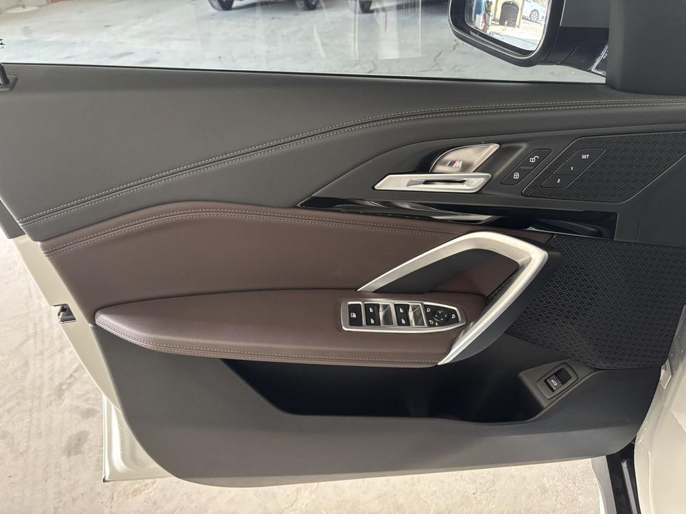 BMW X1 2023 car image #9