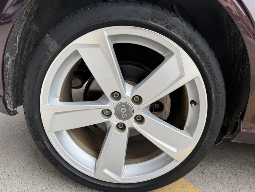 Audi A3 2018 car image #9