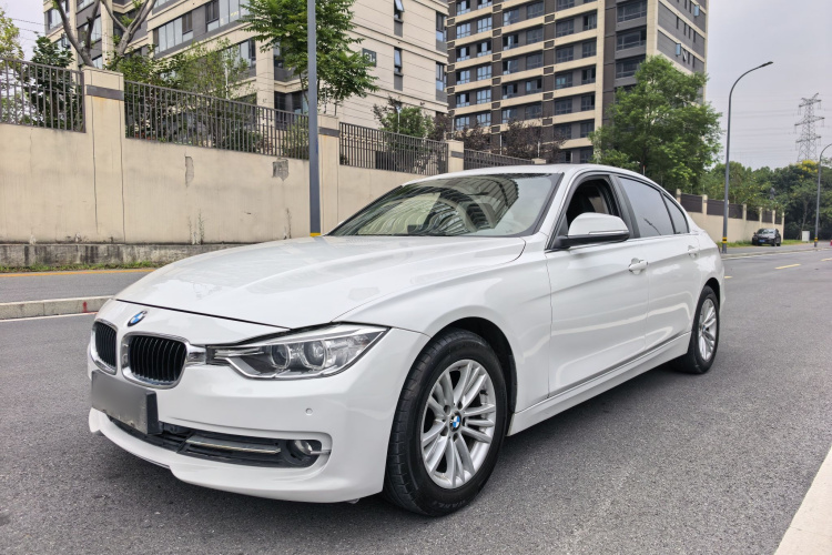 BMW 3 Series 2015 #2 BMW 3 Series 2015 car image #2