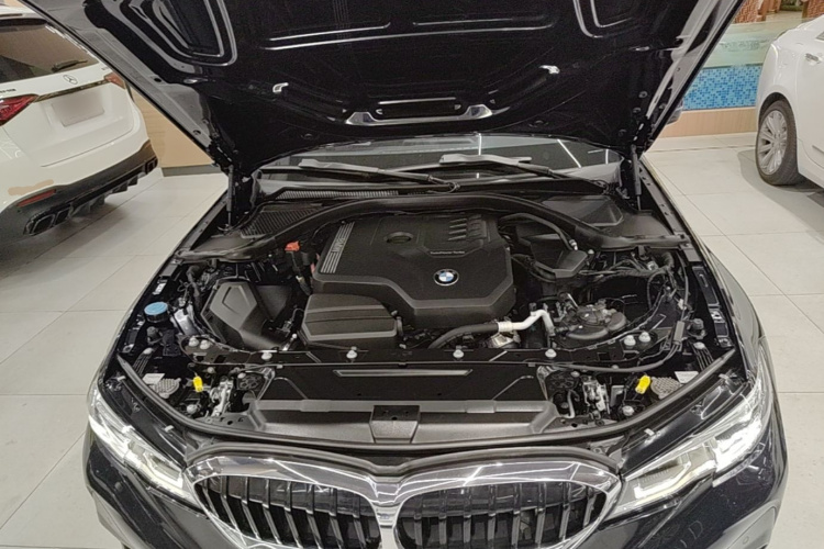BMW 3 Series 2021 #20 BMW 3 Series 2021 car image #20