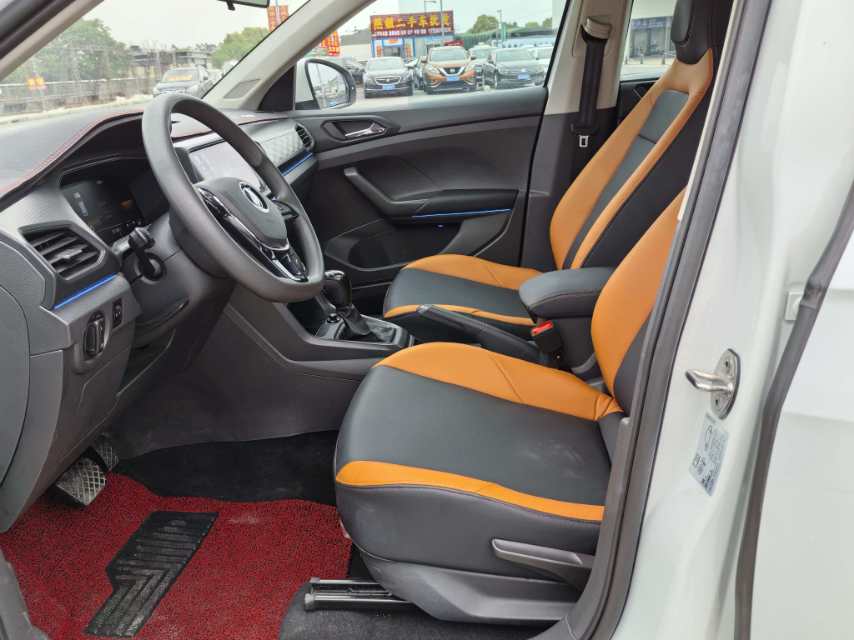 Volkswagen T-Cross 2023 car image #6