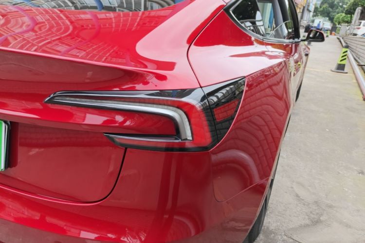 Tesla Model 3 2024 #8 Tesla Model 3 2024 car image #8