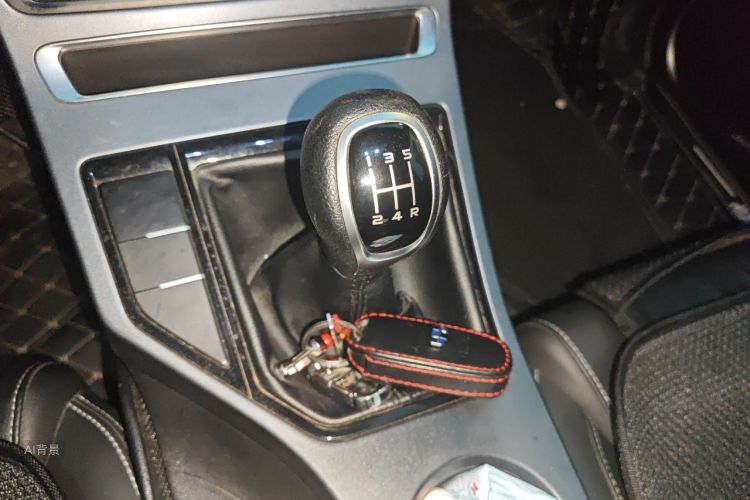 GEELY Emgrand 2019 immagine di auto #16