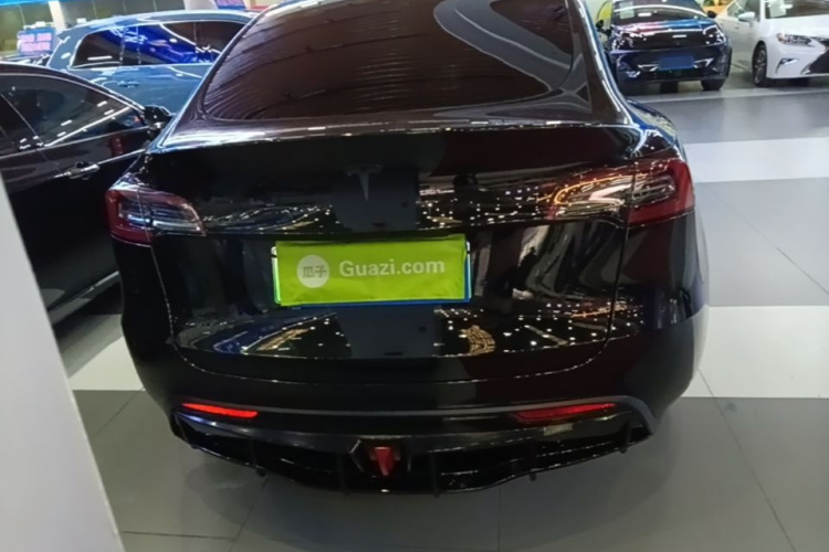 Tesla Model Y 2022 #6 Tesla Model Y 2022 car image #6