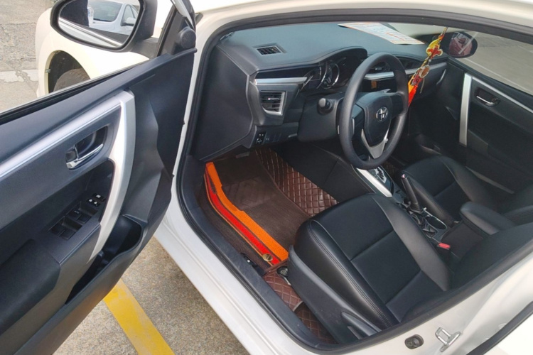 Toyota Corolla 2018 car image #16
