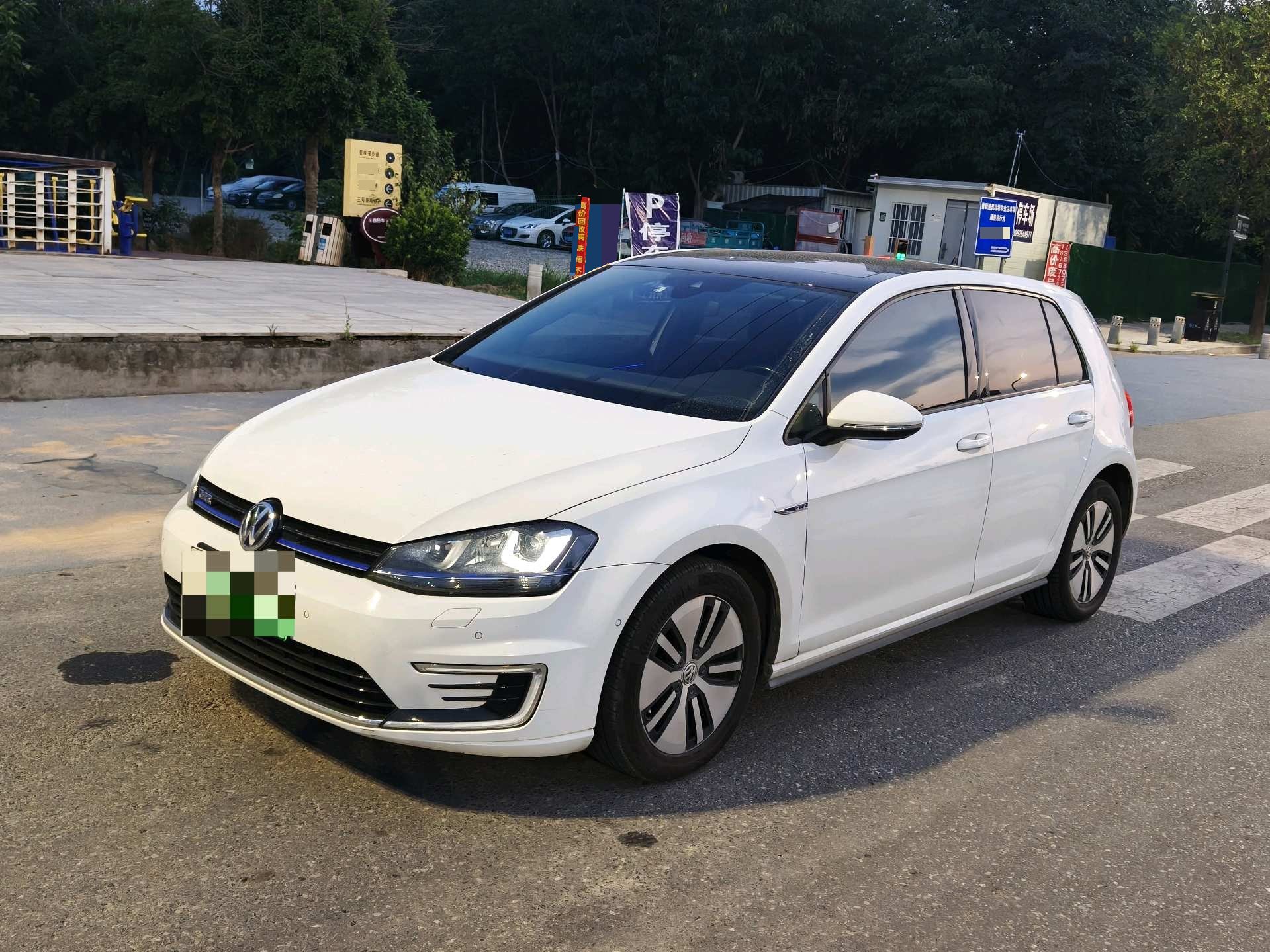 2018 2018 car image