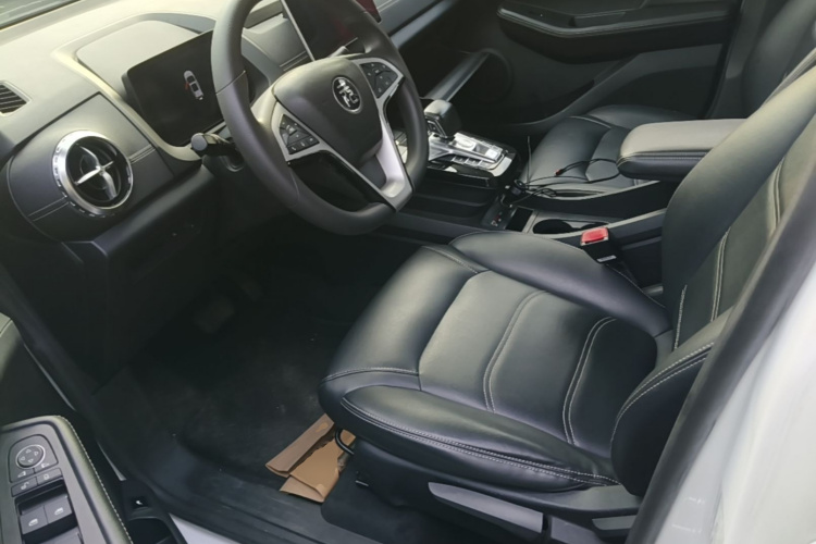 BYD Yuan New Energy 2019 #15 BYD Yuan New Energy 2019 car image #15