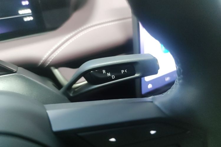 MI SU7 2024 car image #14