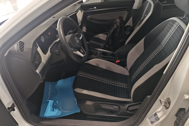 Volkswagen Bora 2024 car image #15