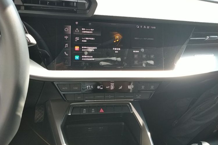 Audi A3 2021 صورة سيارة #21