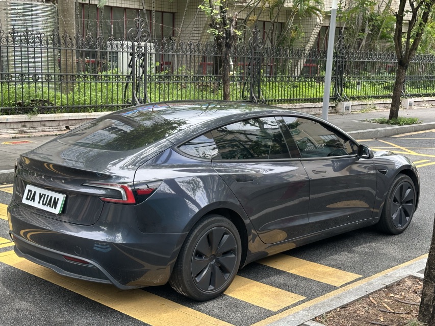 Tesla Model 3 2024 #9 Tesla Model 3 2024 car image #9
