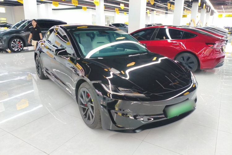 Tesla Model 3 2026 #4 Tesla Model 3 2026 car image #4