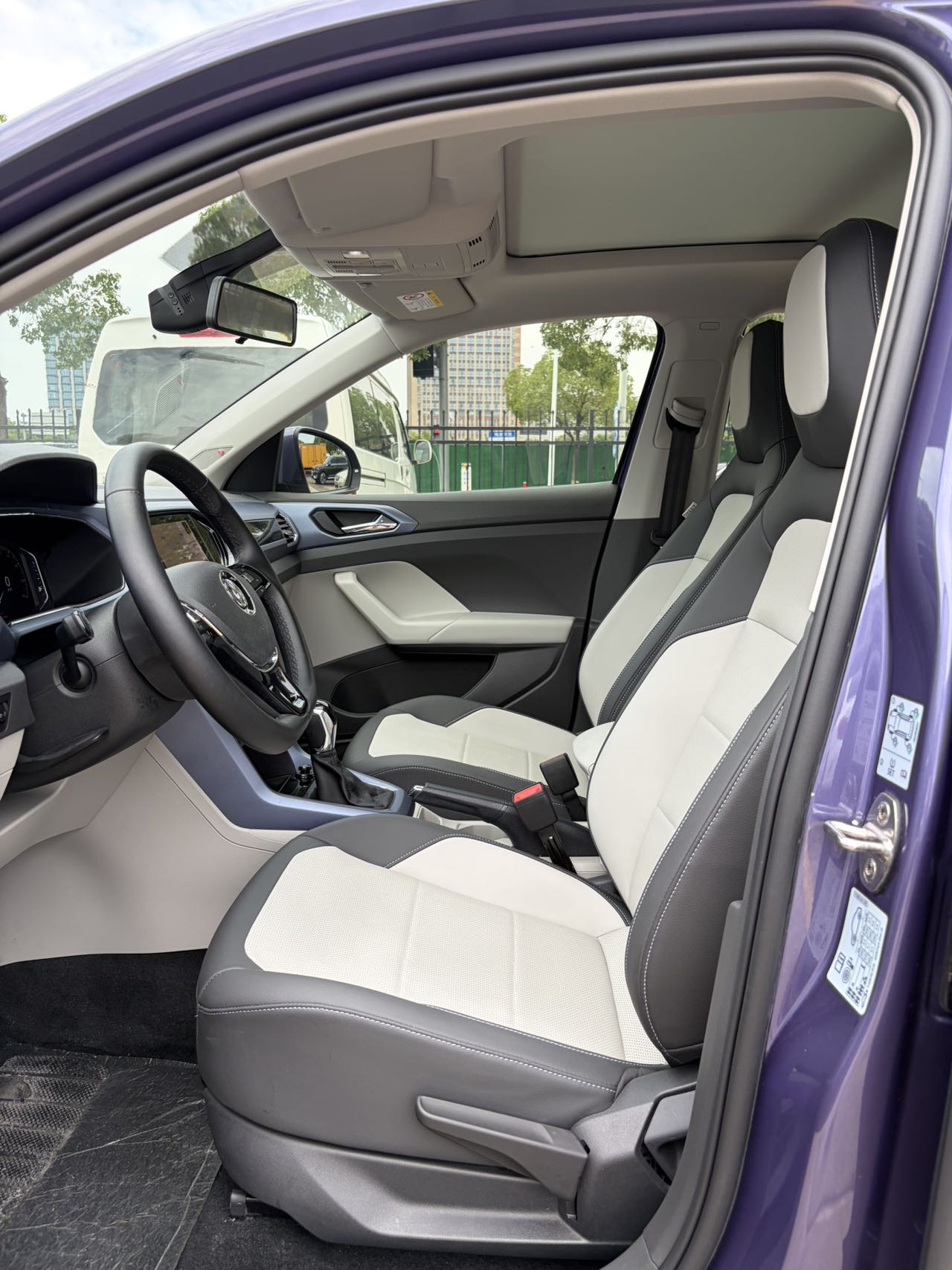 Volkswagen T-Cross 2020 #4 Volkswagen T-Cross 2020 car image #4