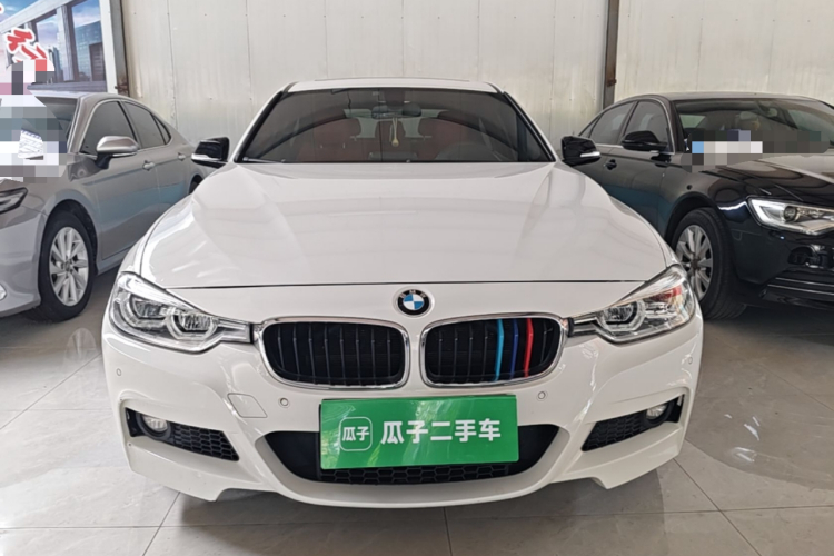 BMW 3 Series 2019 #3 BMW 3 Series 2019 car image #3