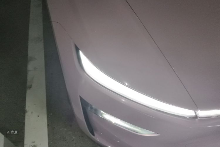 Tesla Model Y 2025 #8 Tesla Model Y 2025 car image #8
