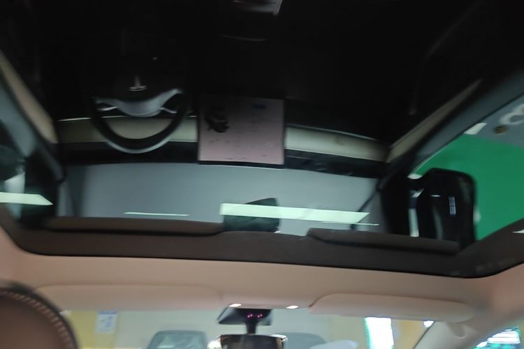 Tesla Model Y 2023 #20 Tesla Model Y 2023 car image #20