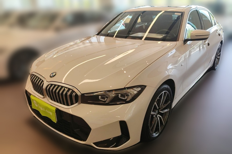 BMW 3 Series 2024 #2 BMW 3 Series 2024 car image #2