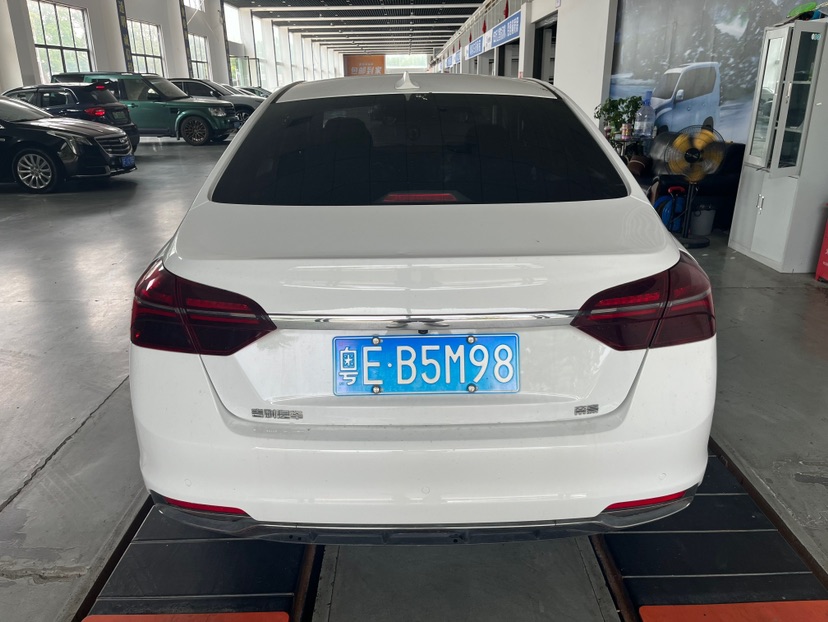 GEELY Emgrand 2020 car image #8