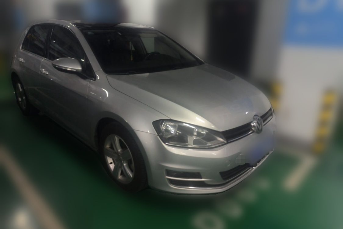 Volkswagen Golf 2014 car image #2
