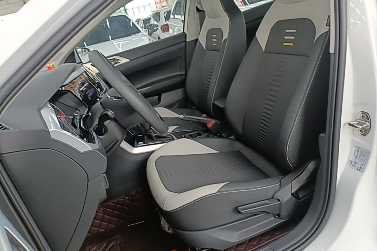 Volkswagen Polo 2022 car image #15